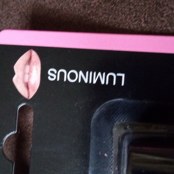 Brand New BE BEAUTY ESSENTIALS Lip Gloss - Picture 2 of 7